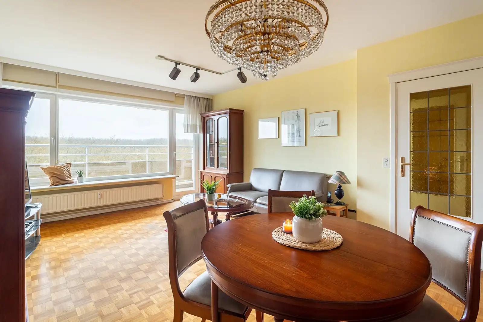 Lichtrijk appartement met 2 slaapkamers foto 4