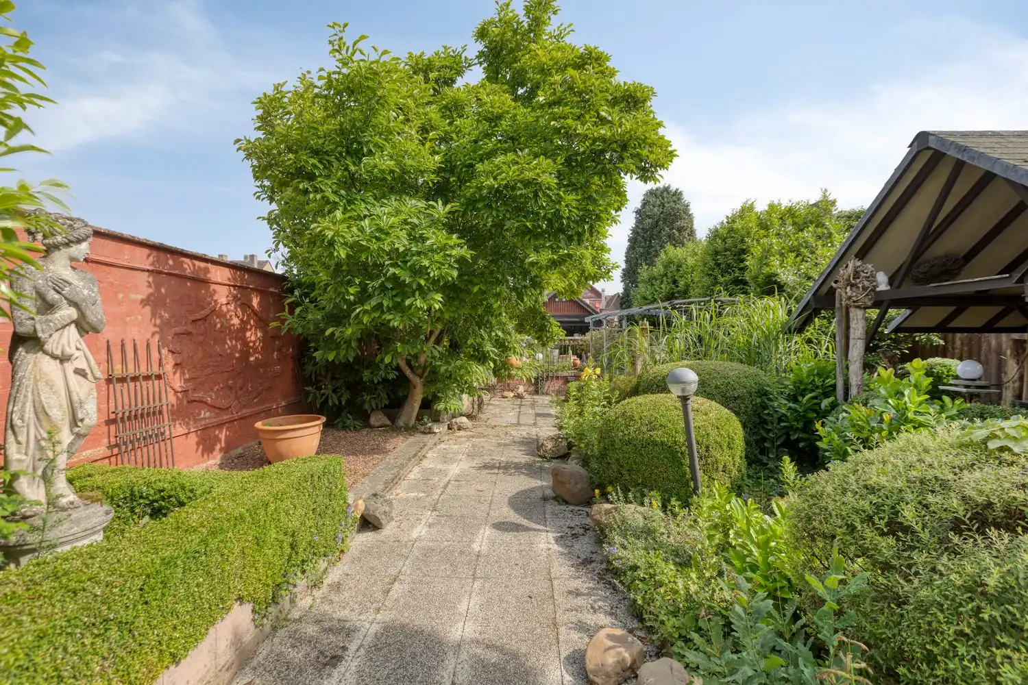 Karaktervolle woning op ruim perceel in Neerharen/Lanaken foto 36