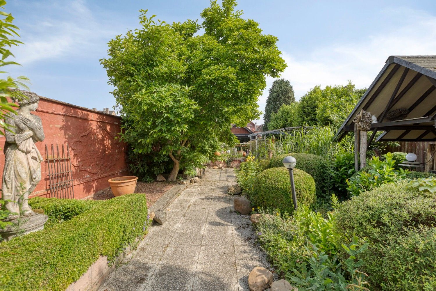 Karaktervolle woning op ruim perceel in Neerharen/Lanaken foto 41