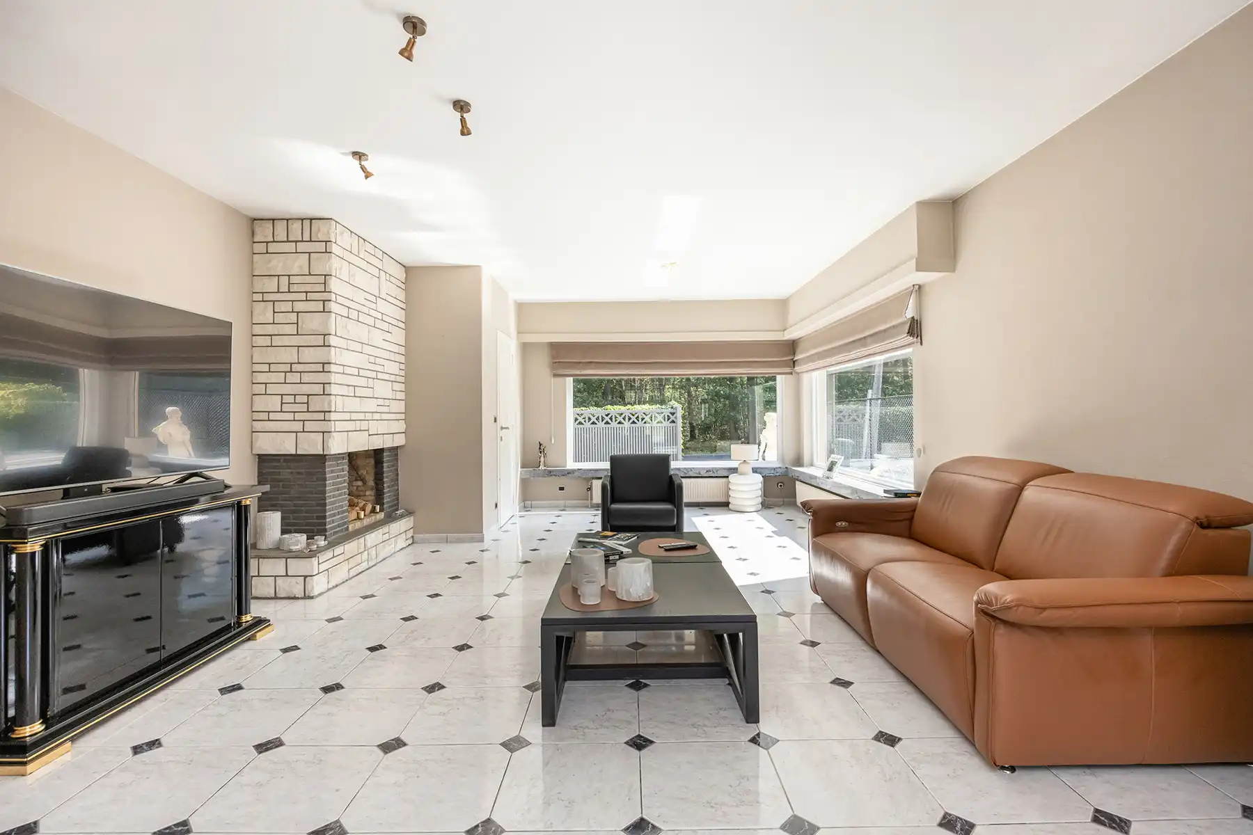 Gelijkvloerse woning met blijvend groen uitzicht op 1.182 m2 foto 4
