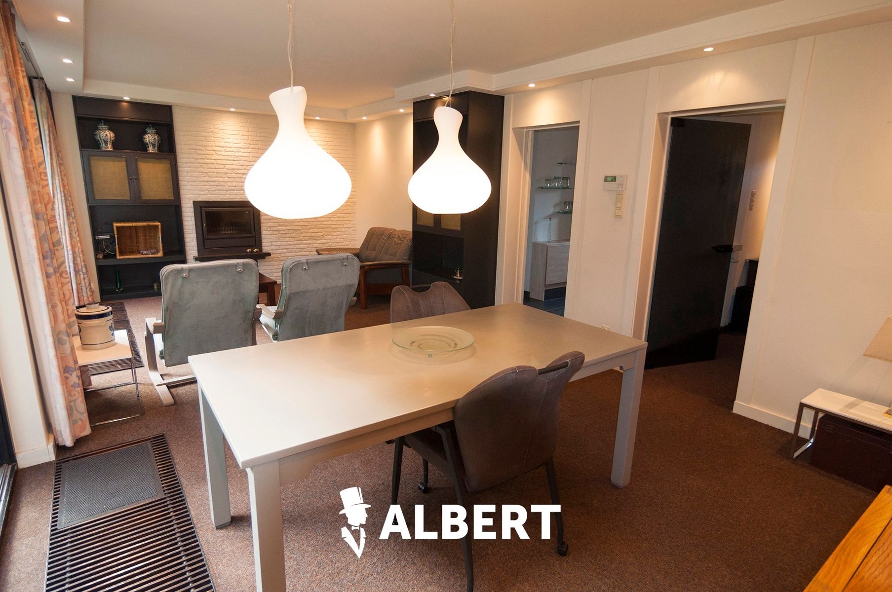 Leuke woning op toplocatie met mooie tuin en 4 slaapkamers! foto 6