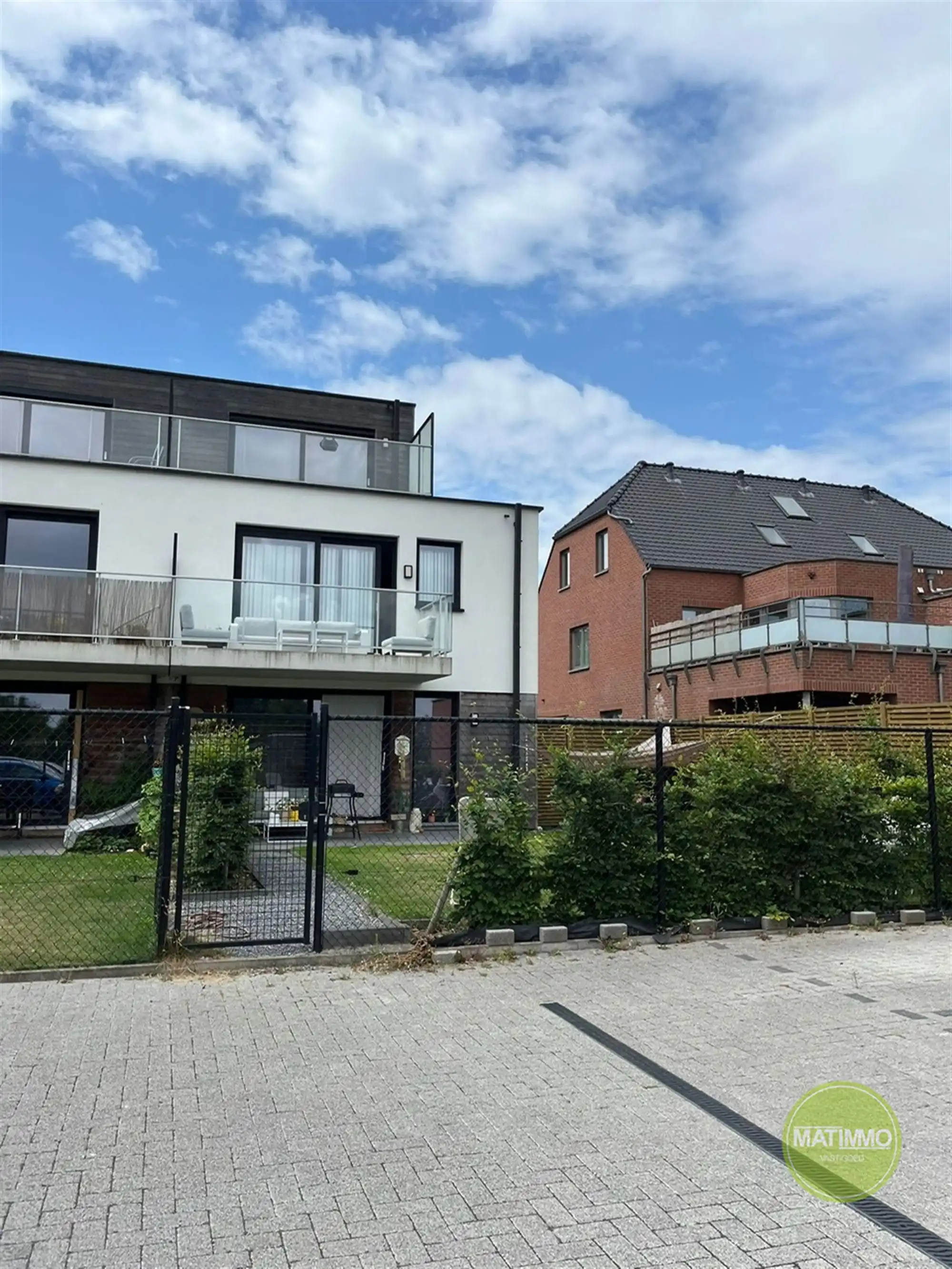 Modern gelijkvloers appartement met 2 slaapkamers in Geel foto 24