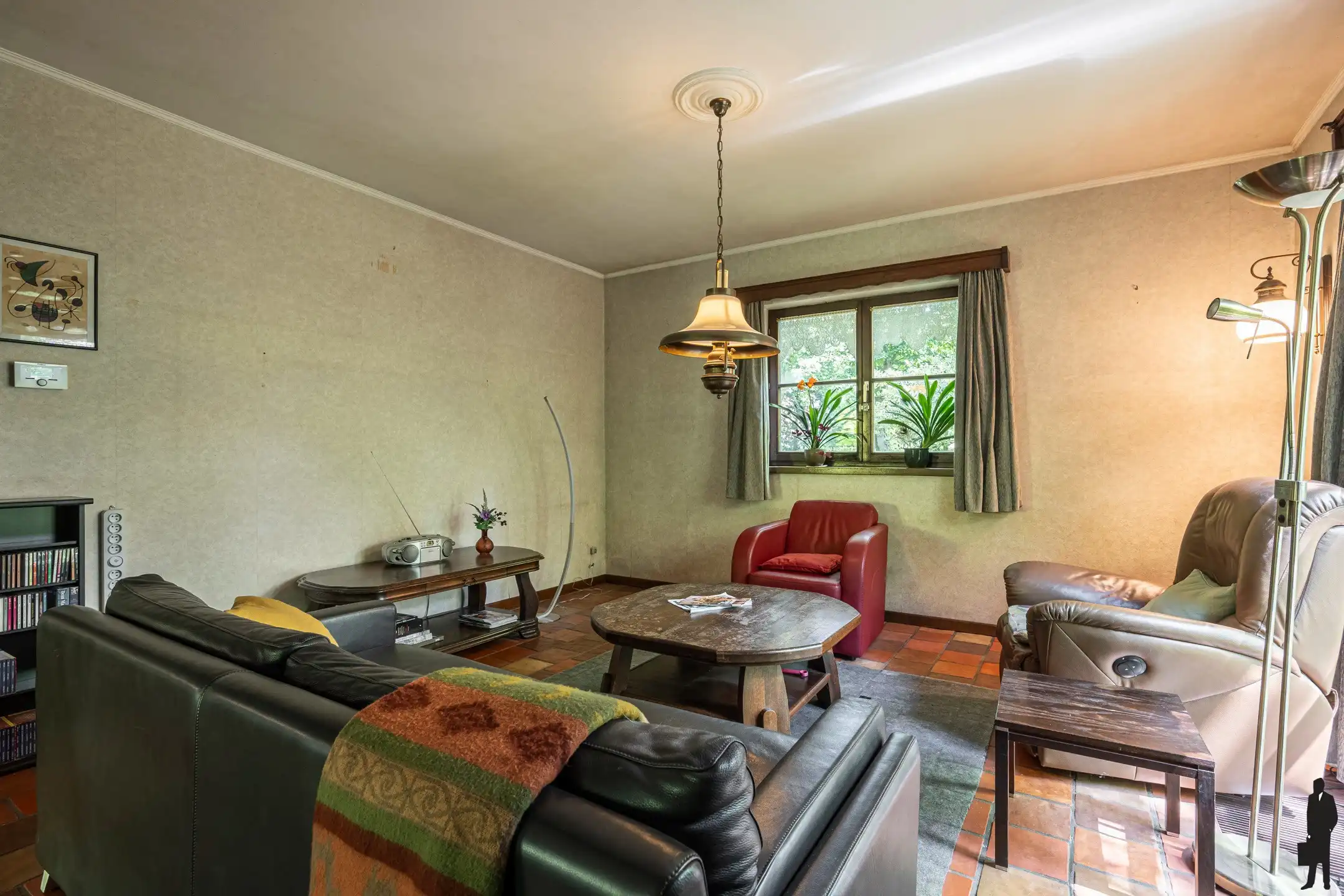 Te renoveren woning met 6 slpk. op 2.581 m² foto 5