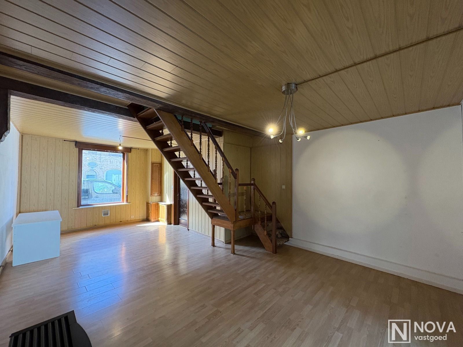 Centraal gelegen rijwoning te Nieuwpoort met 2 slaapkamers.  foto 3