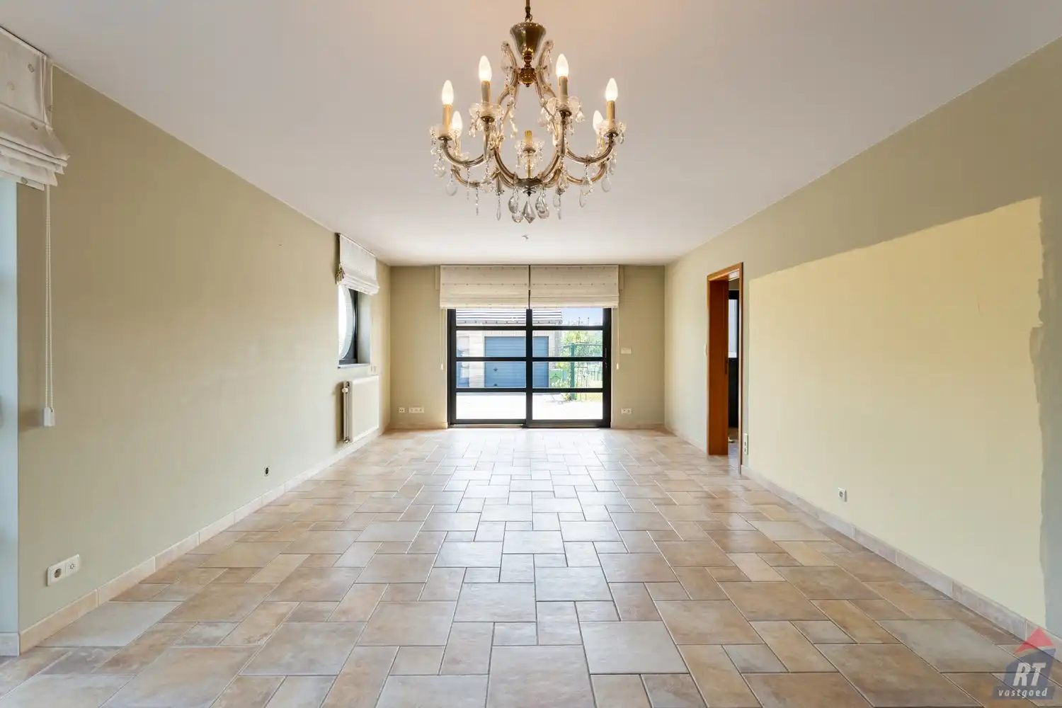 Gelijkvloers appartement met 2 slaapkamers, ruim terras en garage in Tongeren-Borgloon foto 3