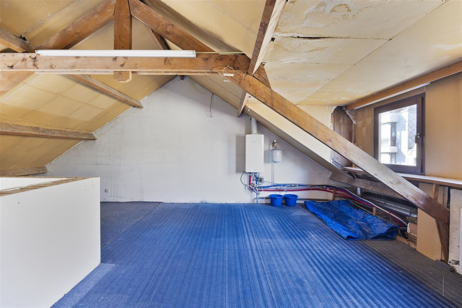Karaktervolle herenwoning met 3 slaapkamers én enorme garage foto 18