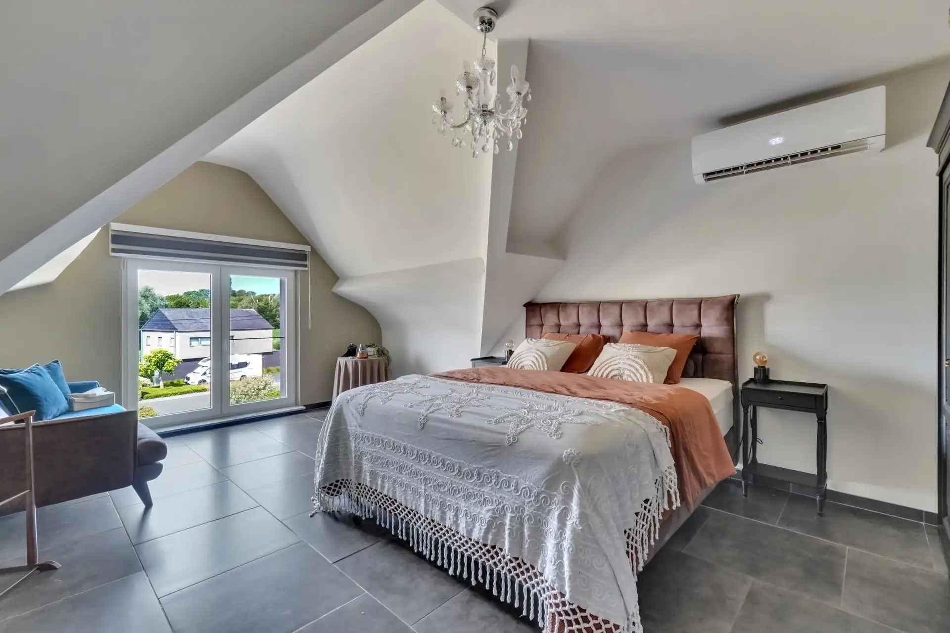 Luxe villa met zeven slaapkamers foto 24