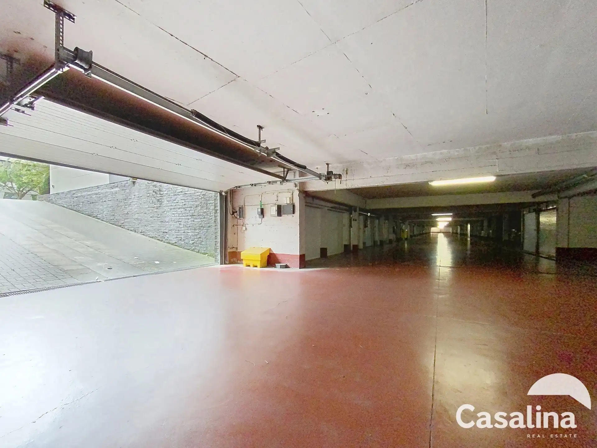 CASALINA Real Estate - Staanplaats voor één wagen  foto 6