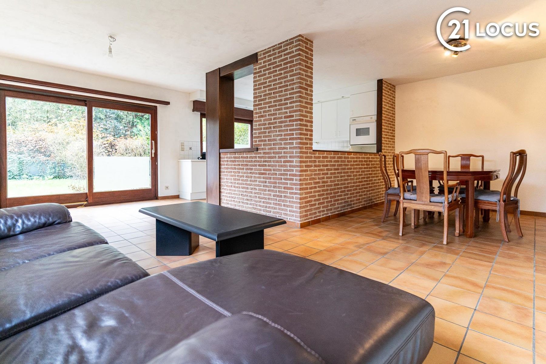 Ruime woning in rustige buurt te Zwijndrecht - 5 slaapkamers foto 3