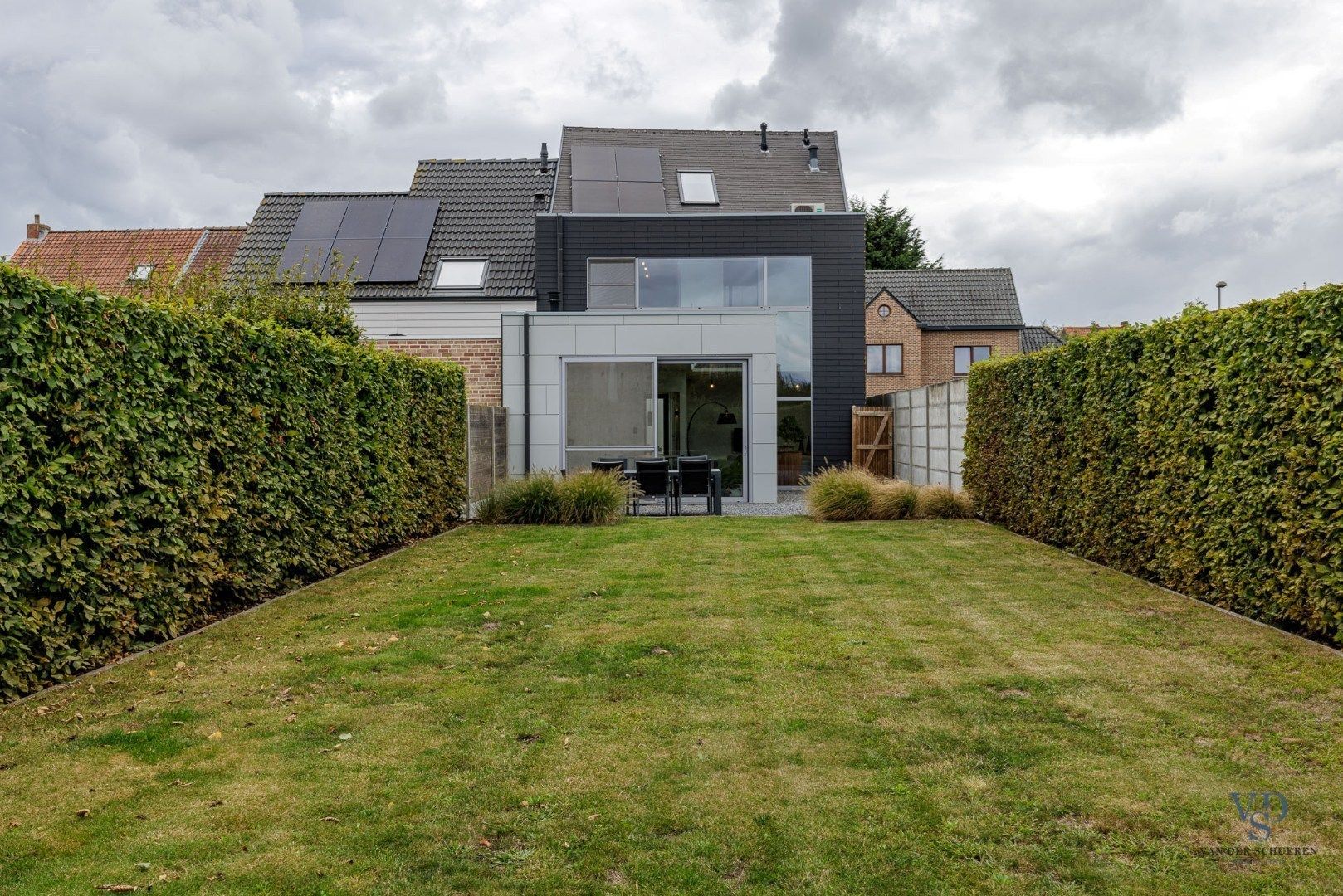 Moderne, energiezuinige (EPC label A) vernieuwbouw foto 3