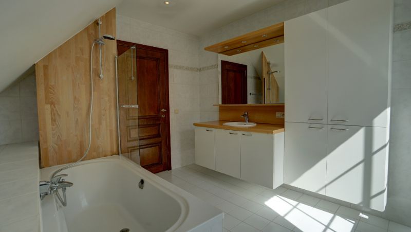 Landhuis van 172m² op 6 are 30 ca met zeer mooie tuin foto 10