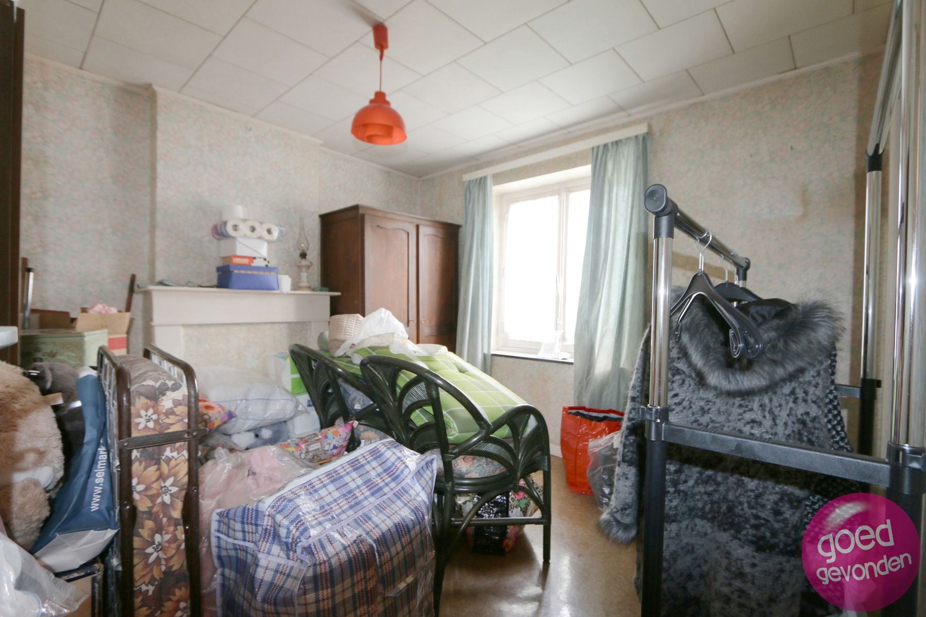 TE RENOVEREN WONING - 1 tot 2 SLK - TUIN - CENTRALE LIGGING foto 11