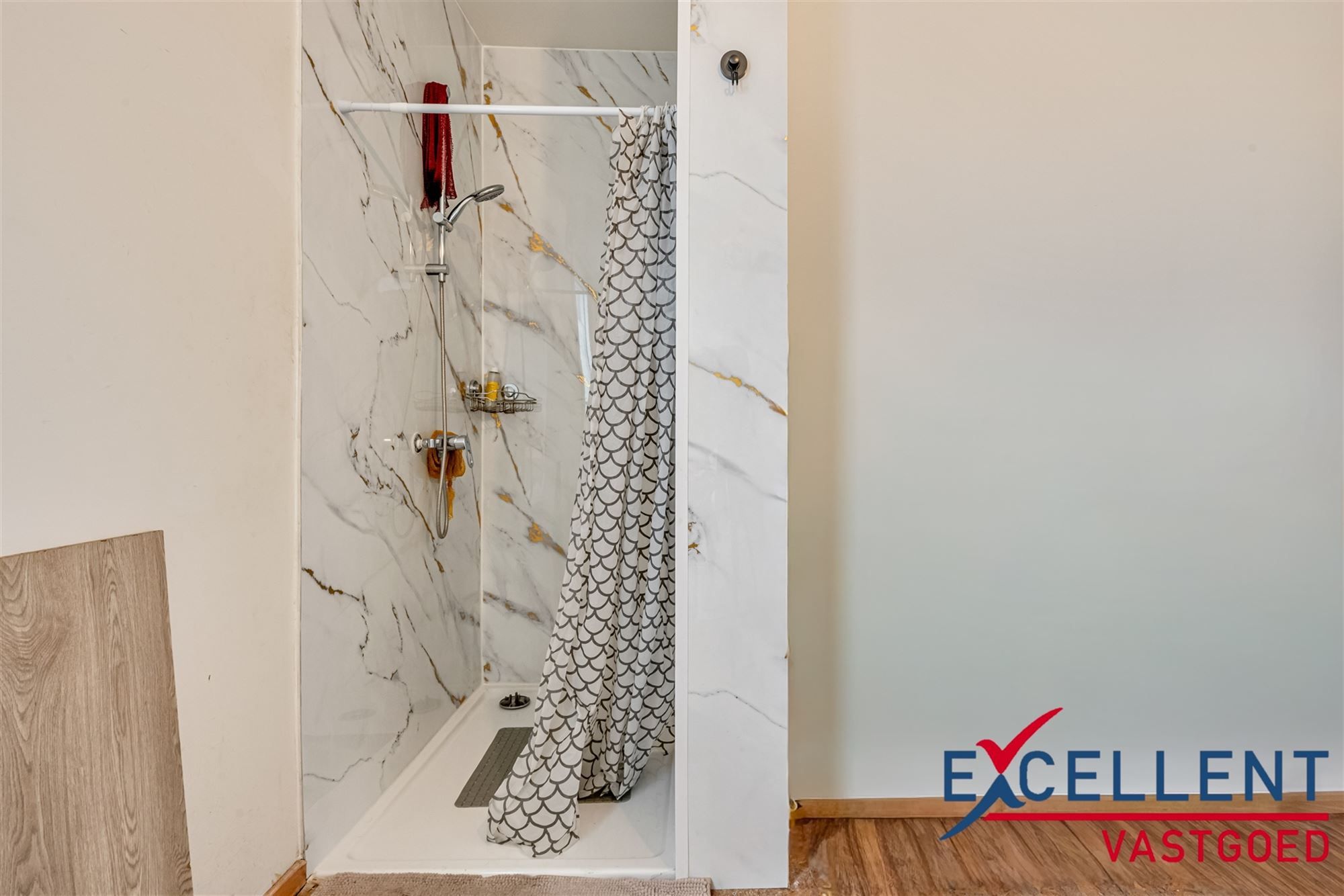 Gezellige rijwoning in centrum Deinze te koop foto 5