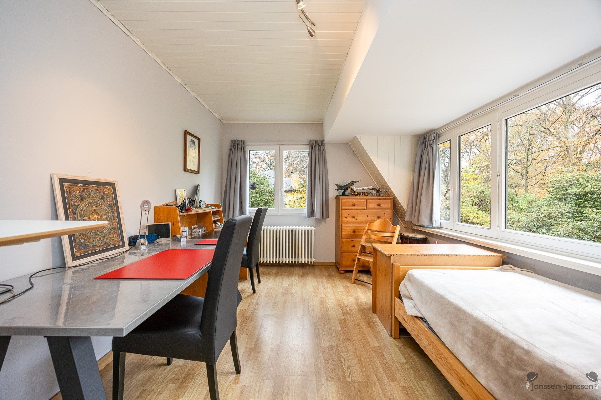 Exclusieve villa op 10.500 m² op residentiële toplocatie foto 24