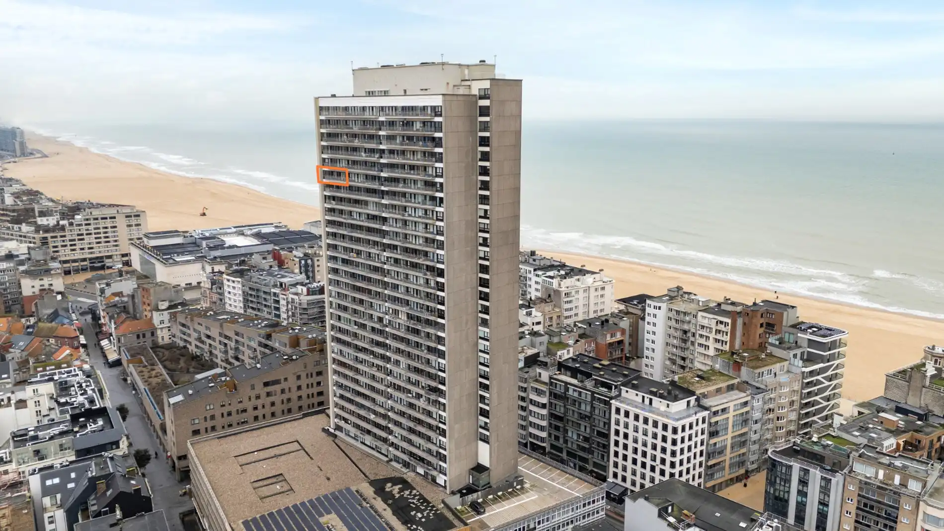 APP. 4 SLAAPKAMERS IN CENTRUM MET PANORAMISCH ZICHT OP ZEE EN STAD foto 29