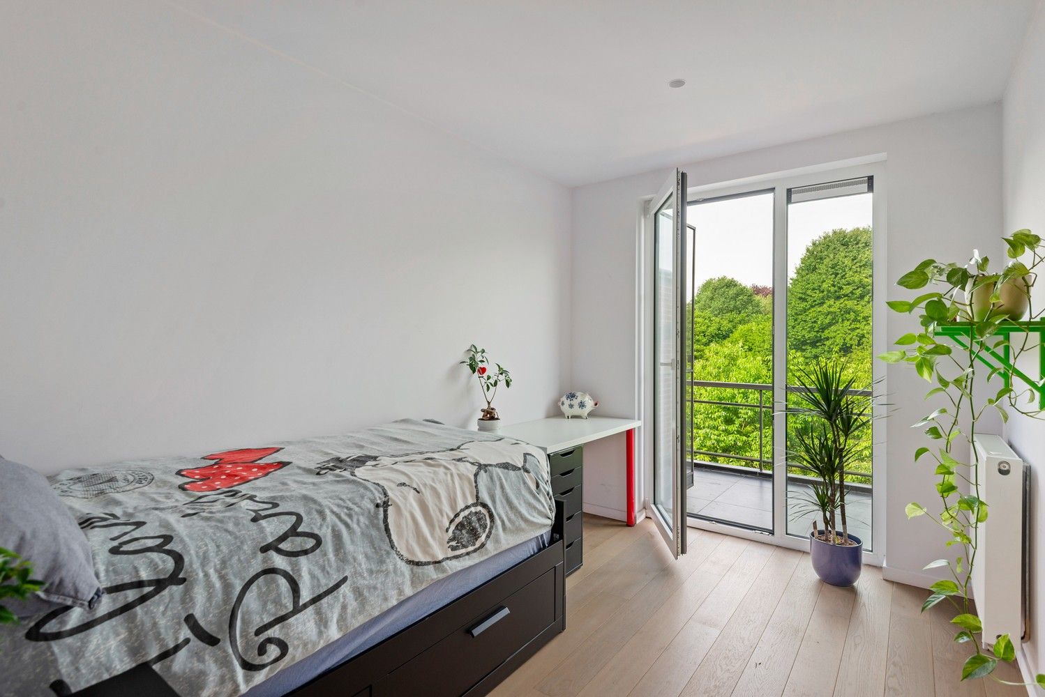 Ruime kangoeroewoning met 6 slaapkamers en 3 badkamers nabij het Steytelinckpark te Wilrijk. foto 30