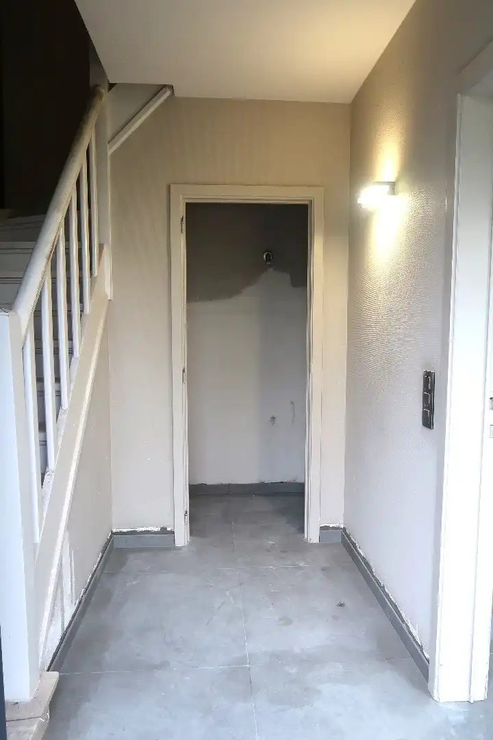 Charmante gerenoveerde woning te huur in Snellegem – 3 slaapkamers, grote tuin & veel extra’s foto 8