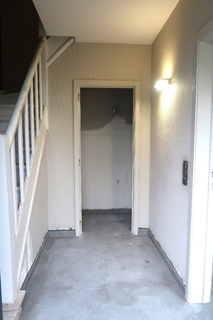 Charmante gerenoveerde woning te huur in Snellegem – 3 slaapkamers, grote tuin & veel extra’s foto 8