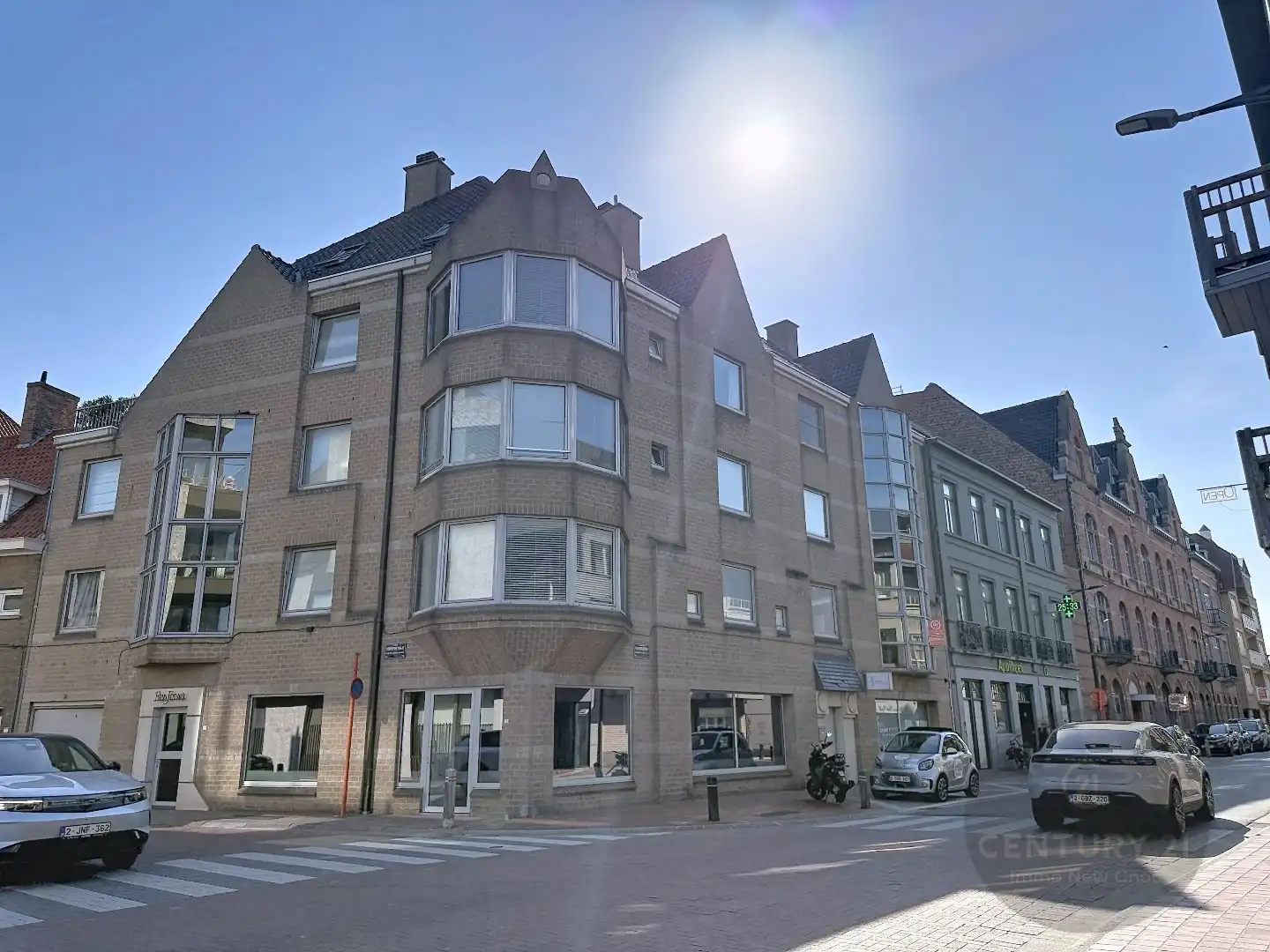 Ruim modern appartement met lift in Oud Knokke, dorp centrum, 2 slaapkamers, fietsberging,  bouwjaar 1985, energielabel C foto 26