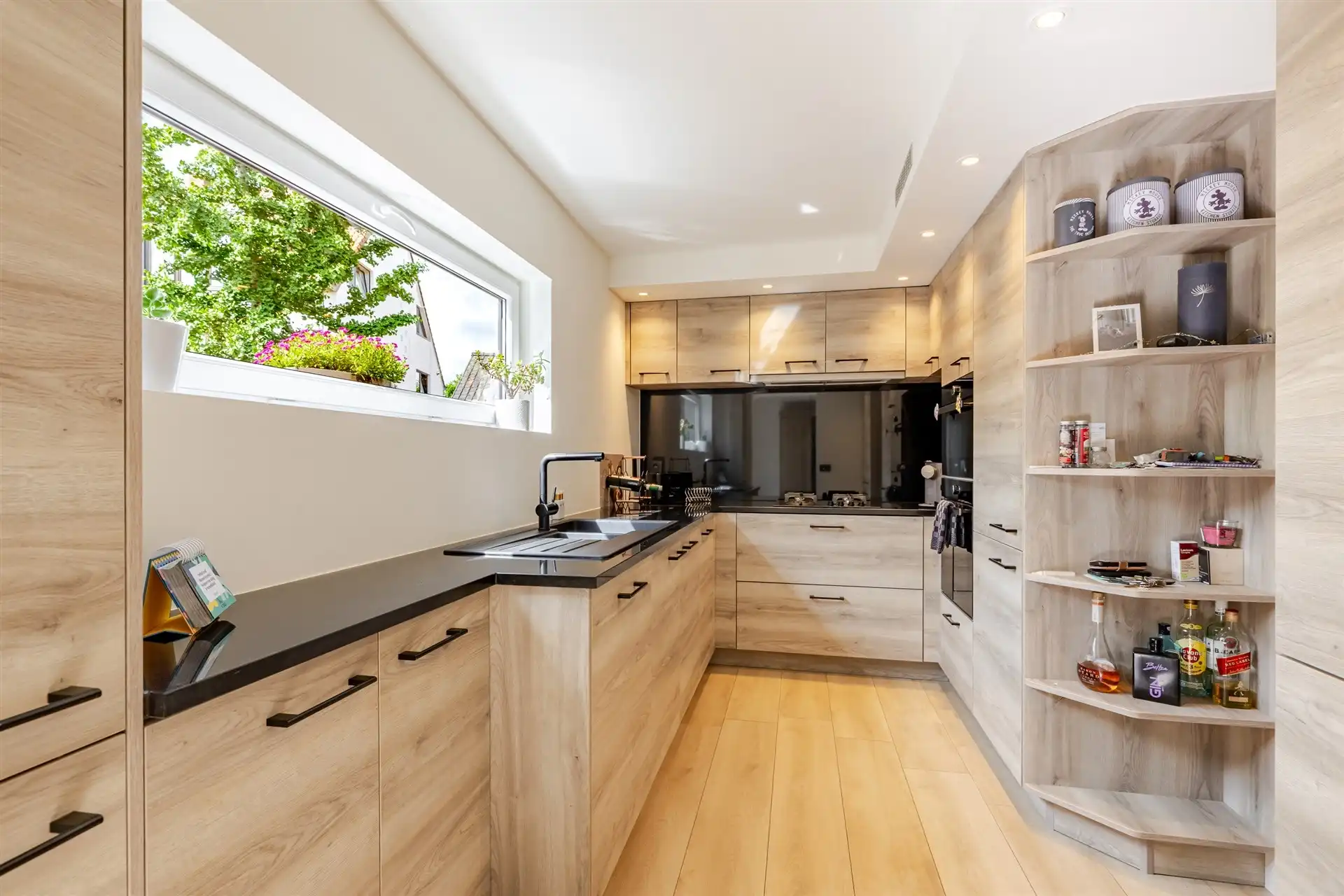 Instapklare halfopen woning met parking, Beveren - 2 slp foto 7