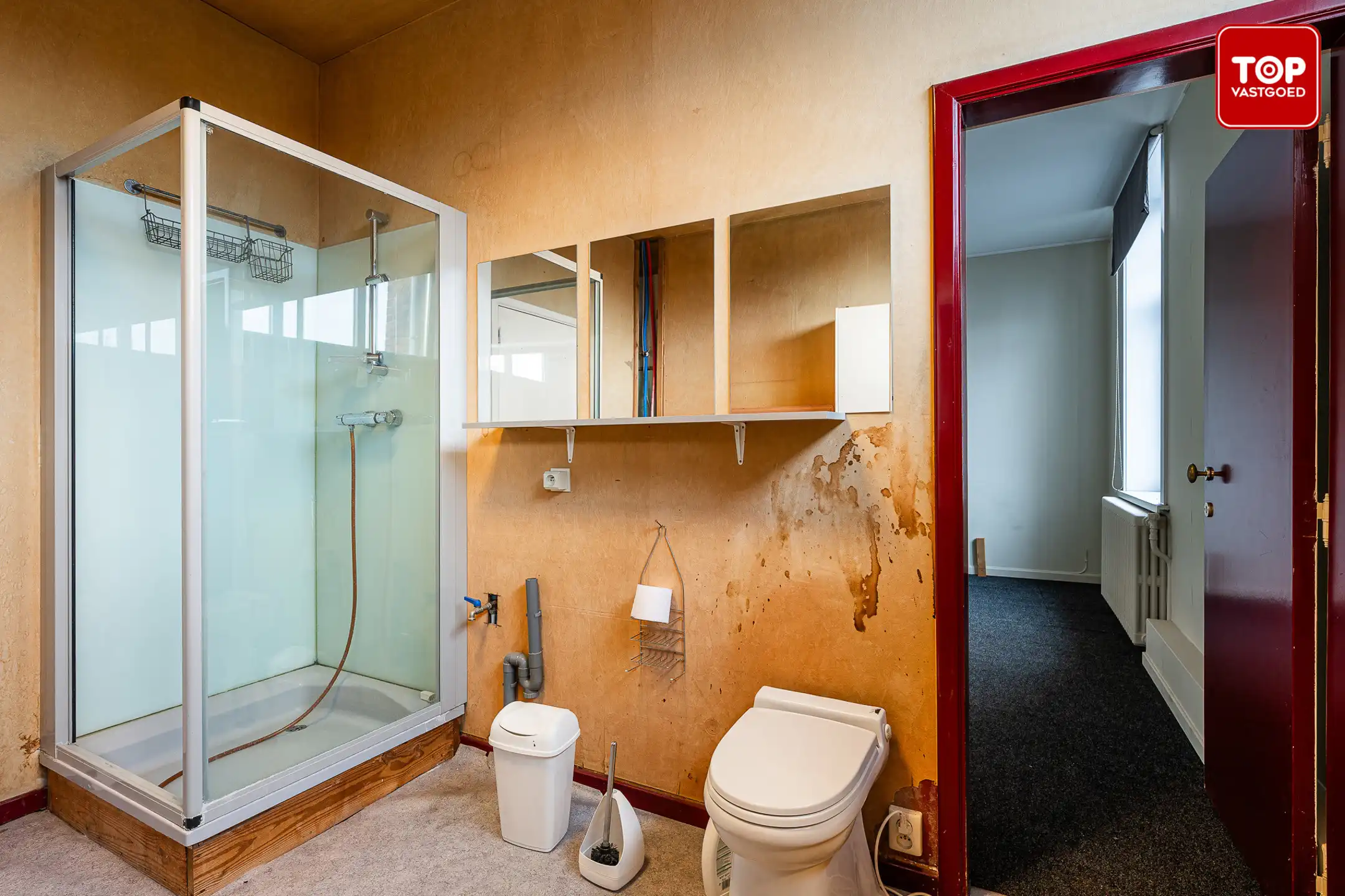 Karaktervol en  multifunctioneel handelshuis  op een interessante ligging.  foto 19