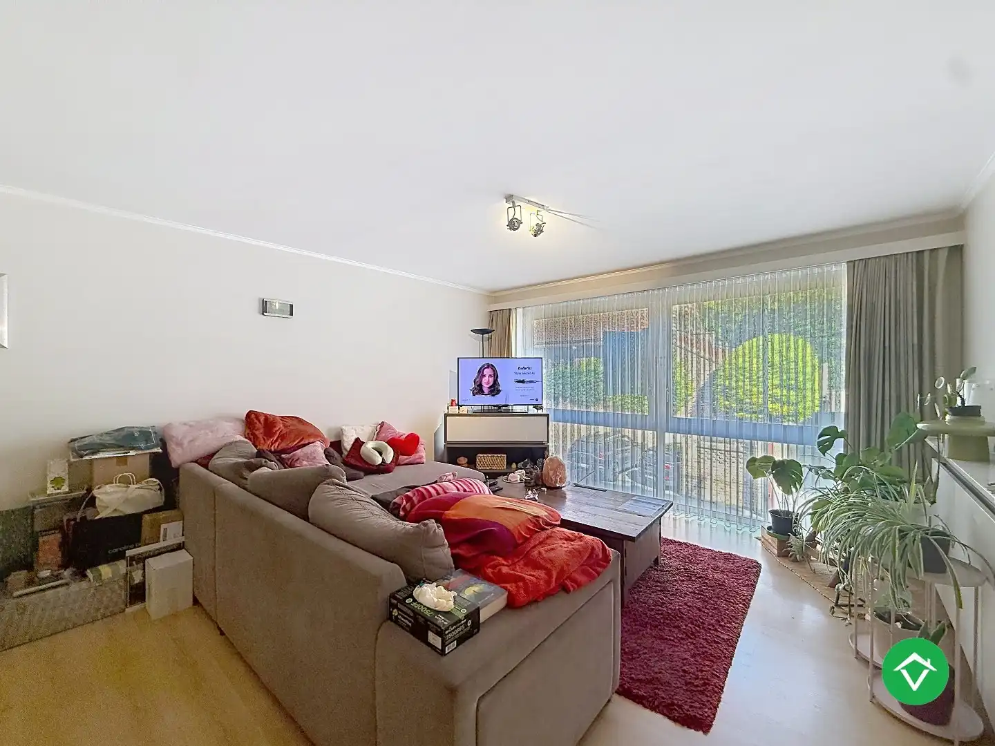 Appartement met 2 slaapkamers en garage te Roeselare foto 3