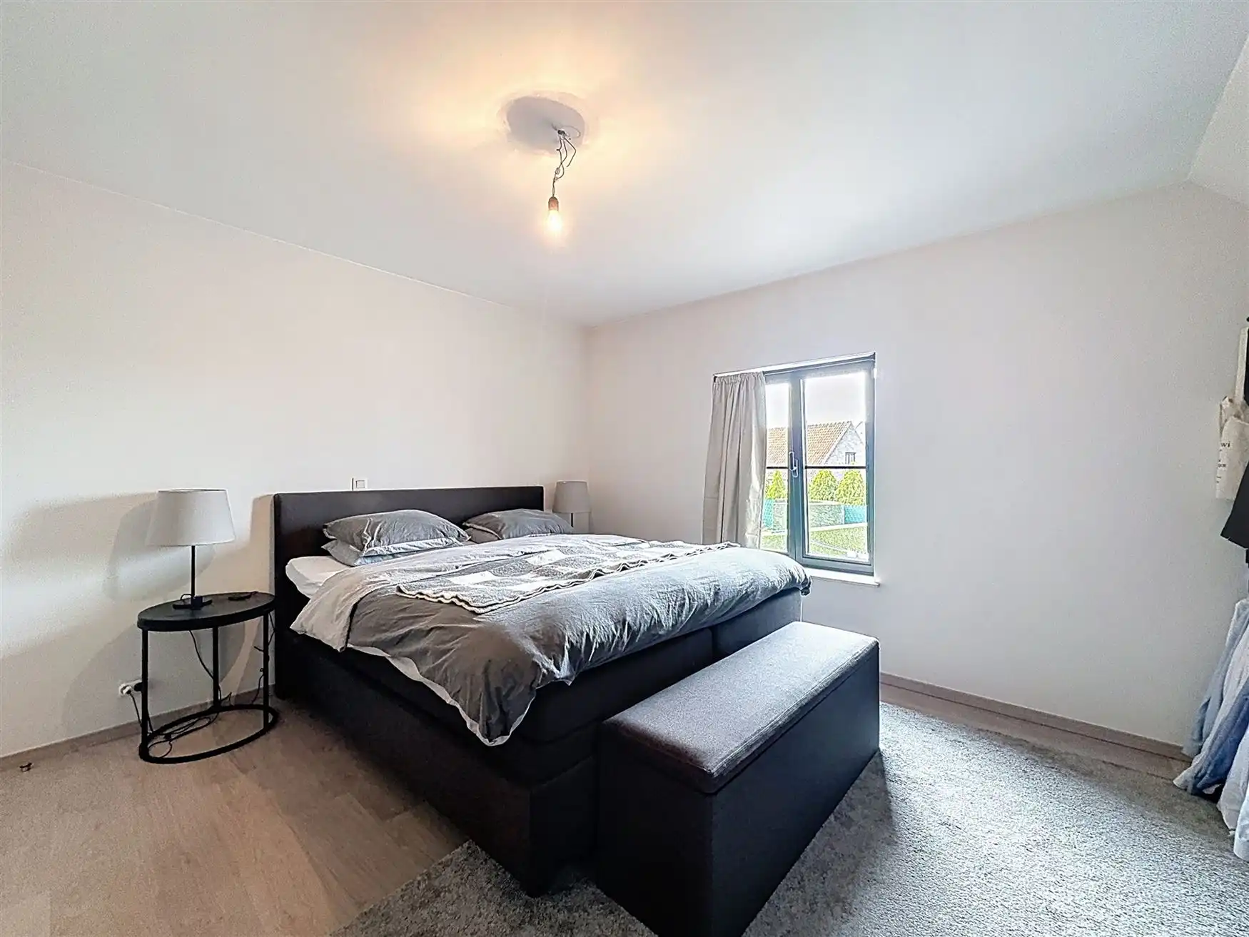 Charmante halfopen bebouwing inclusief garage foto 6