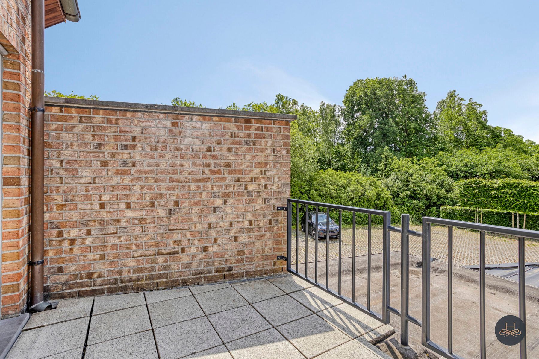 Instapklare duplex met 2 slaapkamers en terras in Baal foto 24