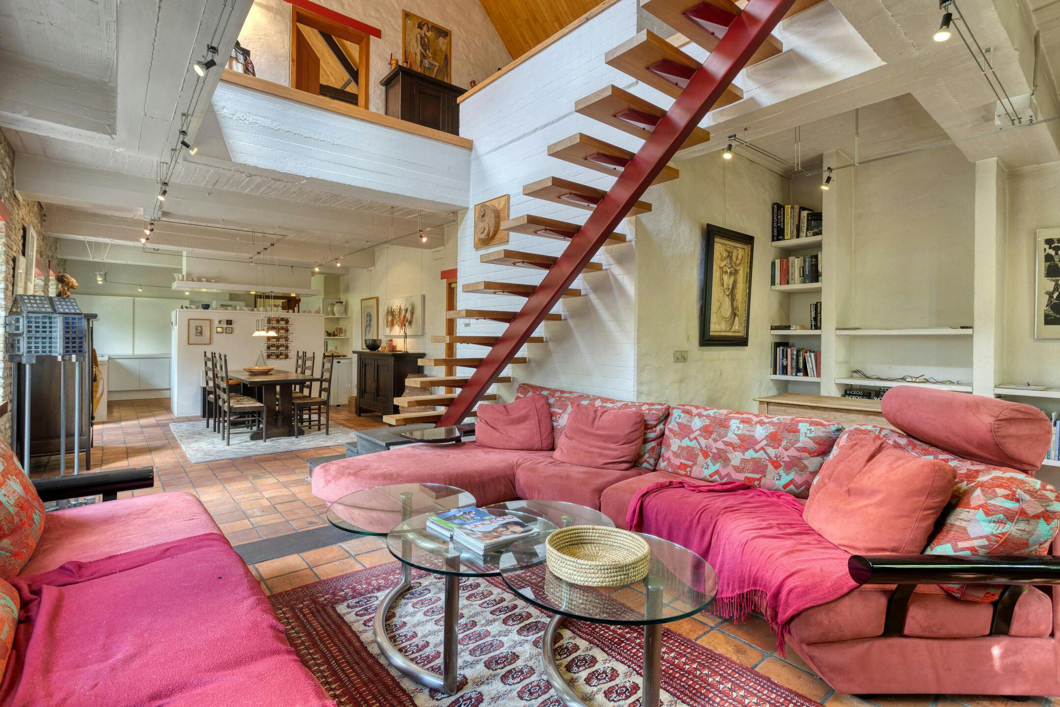 Unieke landelijke eigendom gelegen te Lo-Reninge aan het water. foto 3