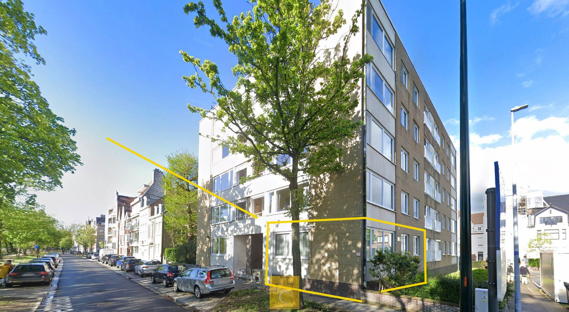 Ruim hoekappartement met garage te Kristus Koning met Zicht op water en groen foto 1