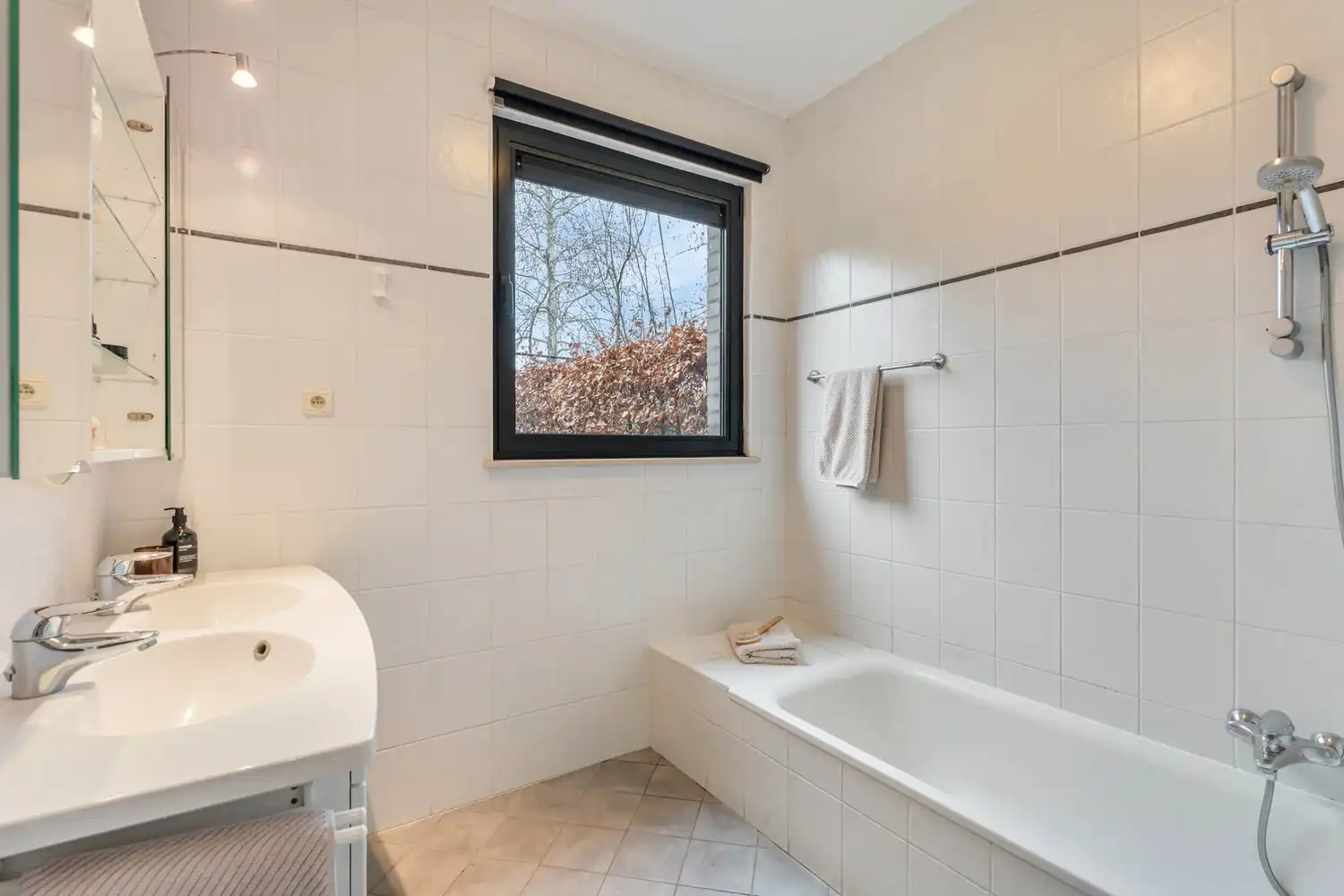 Gelijkvloers en energiezuinig appartement met 2 slaapkamers, een tuin en een autostaanplaats nabij het UZ Gasthuisberg te centrum Leuven! foto 18