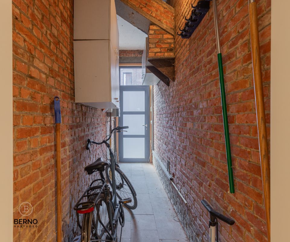 Woning met tuin en zij-ingang foto 15
