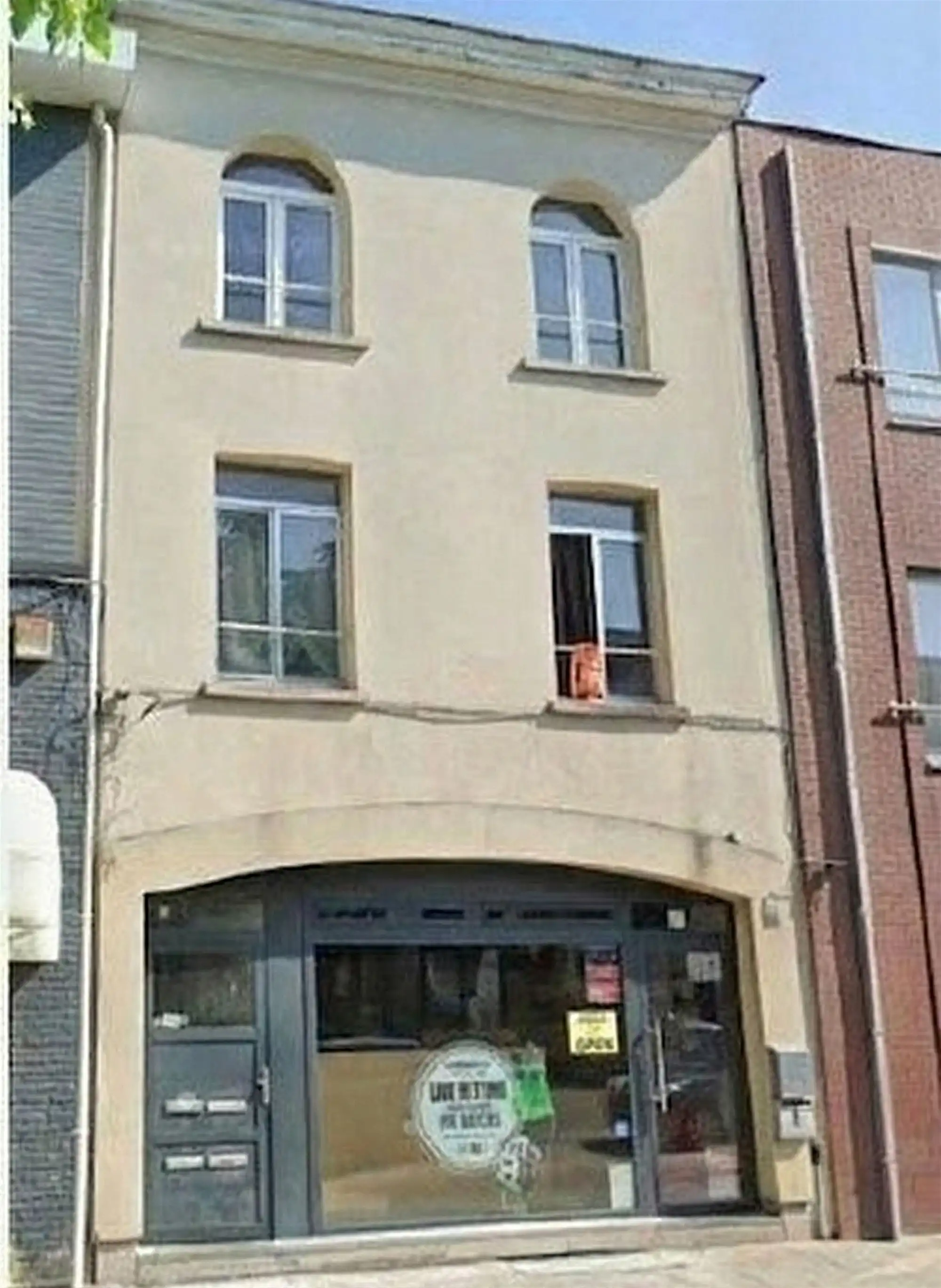 Op te frissen opbrengsteigendom met potentieel foto {{pictureIndex}}