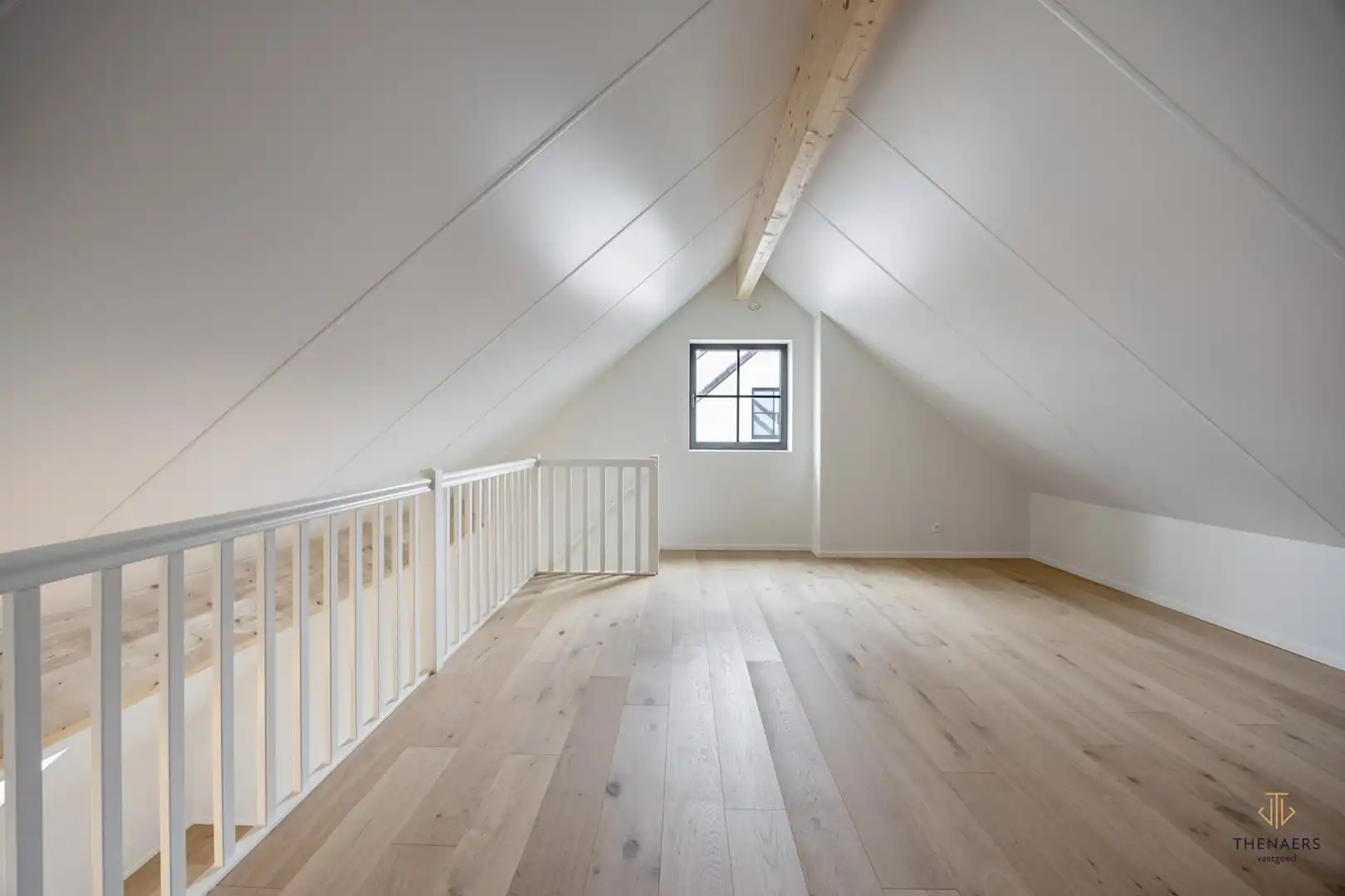 LOT 7 - Instapklare "luxe" en "energiezuinige" nieuwbouwwoning met 3 slaapkamers en aangelegde tuin. foto 8