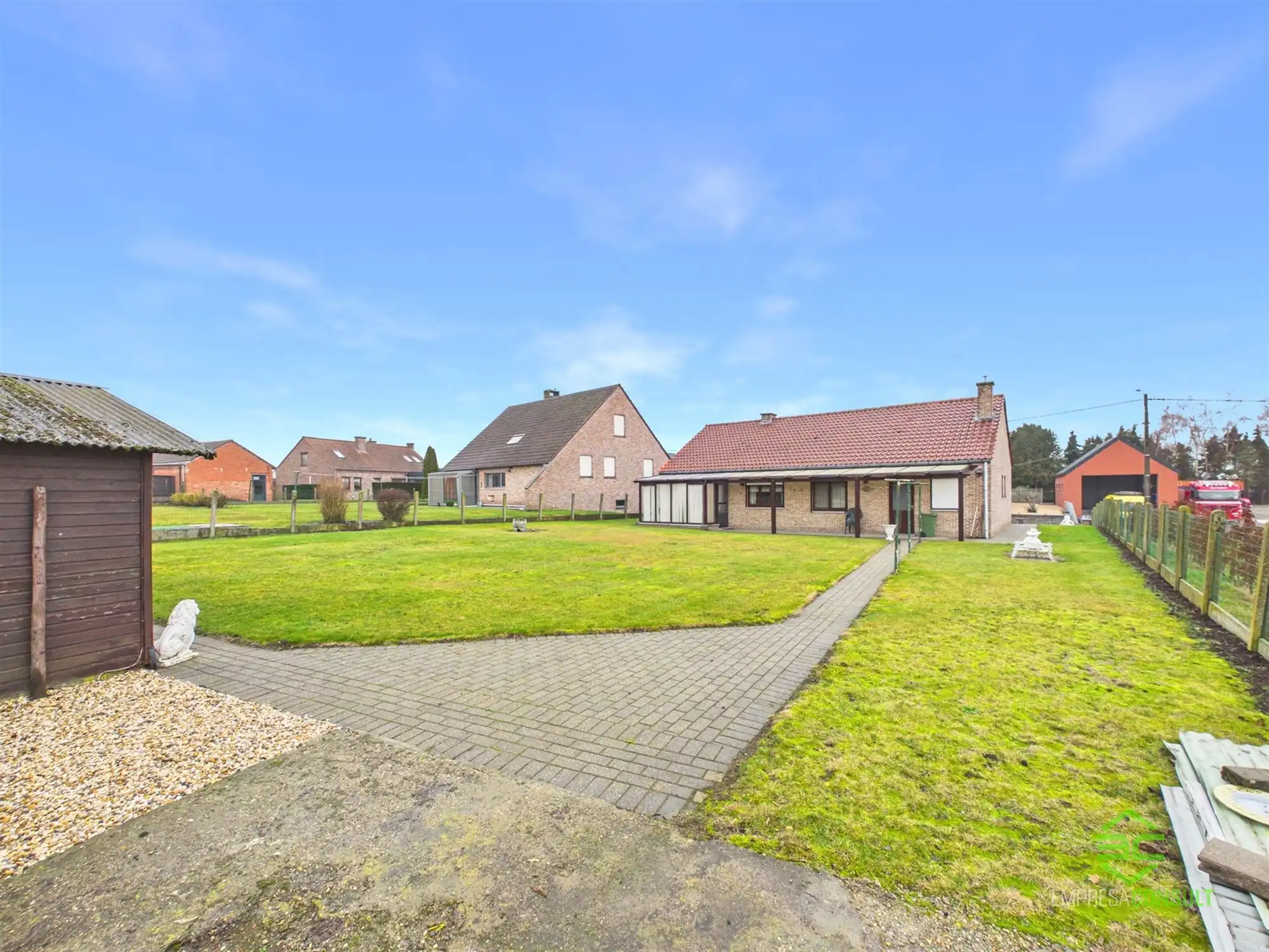 Gelijkvloerse woning met 2 slpk in Runkelen! foto 17