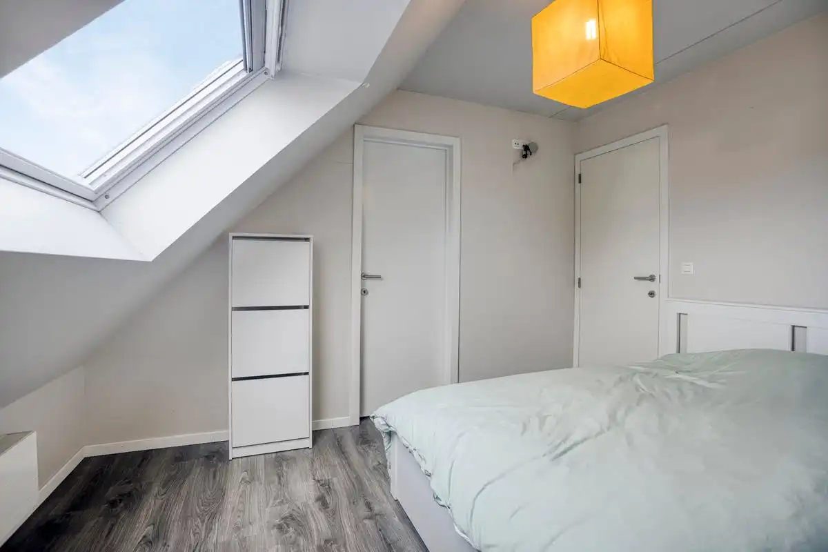 Ruim triplexappartement met 3 slaapkamers  foto 8