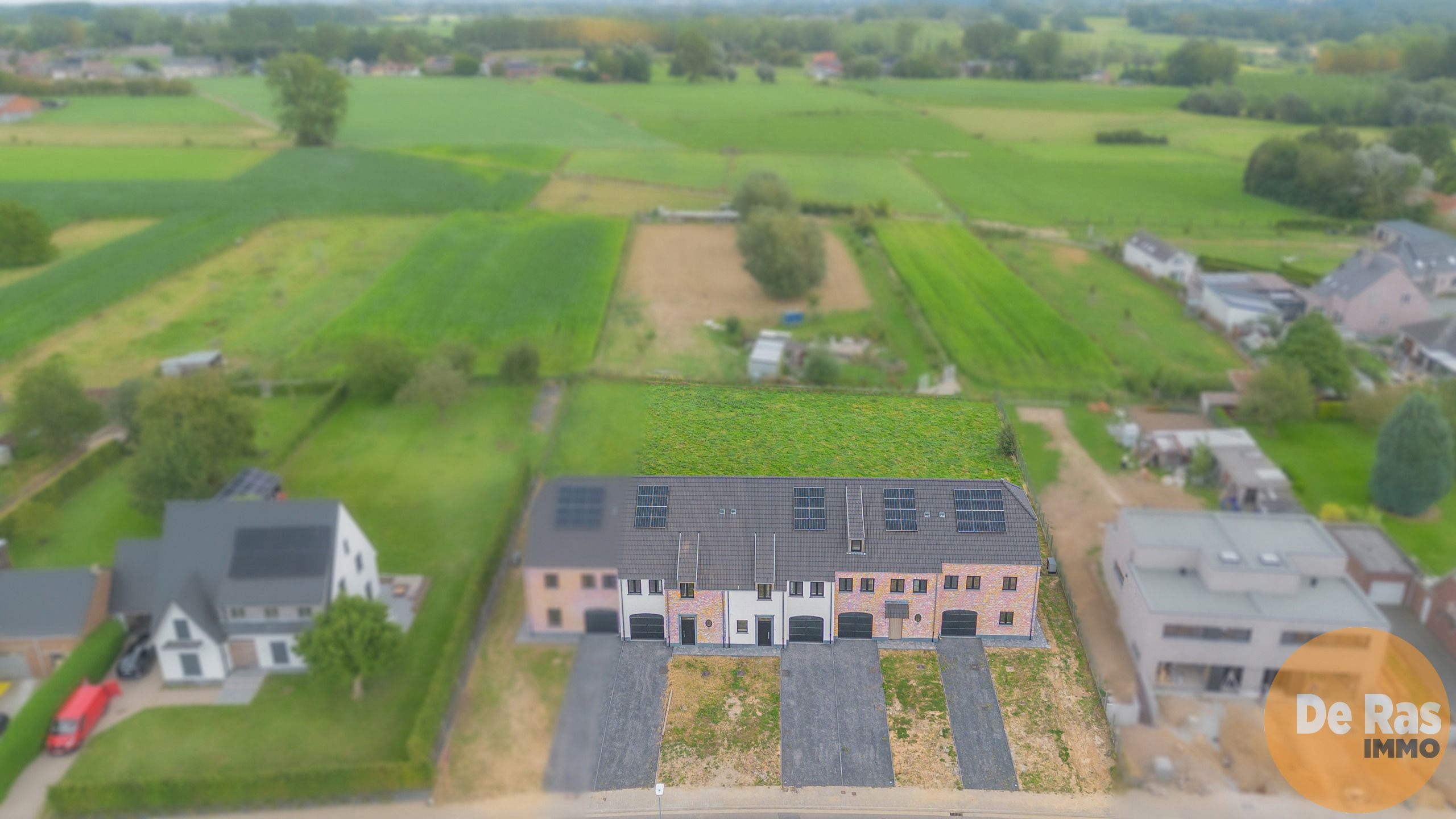 SINT-ANTELINKS- Prachtige nieuwbouw op een aangename locatie foto 5