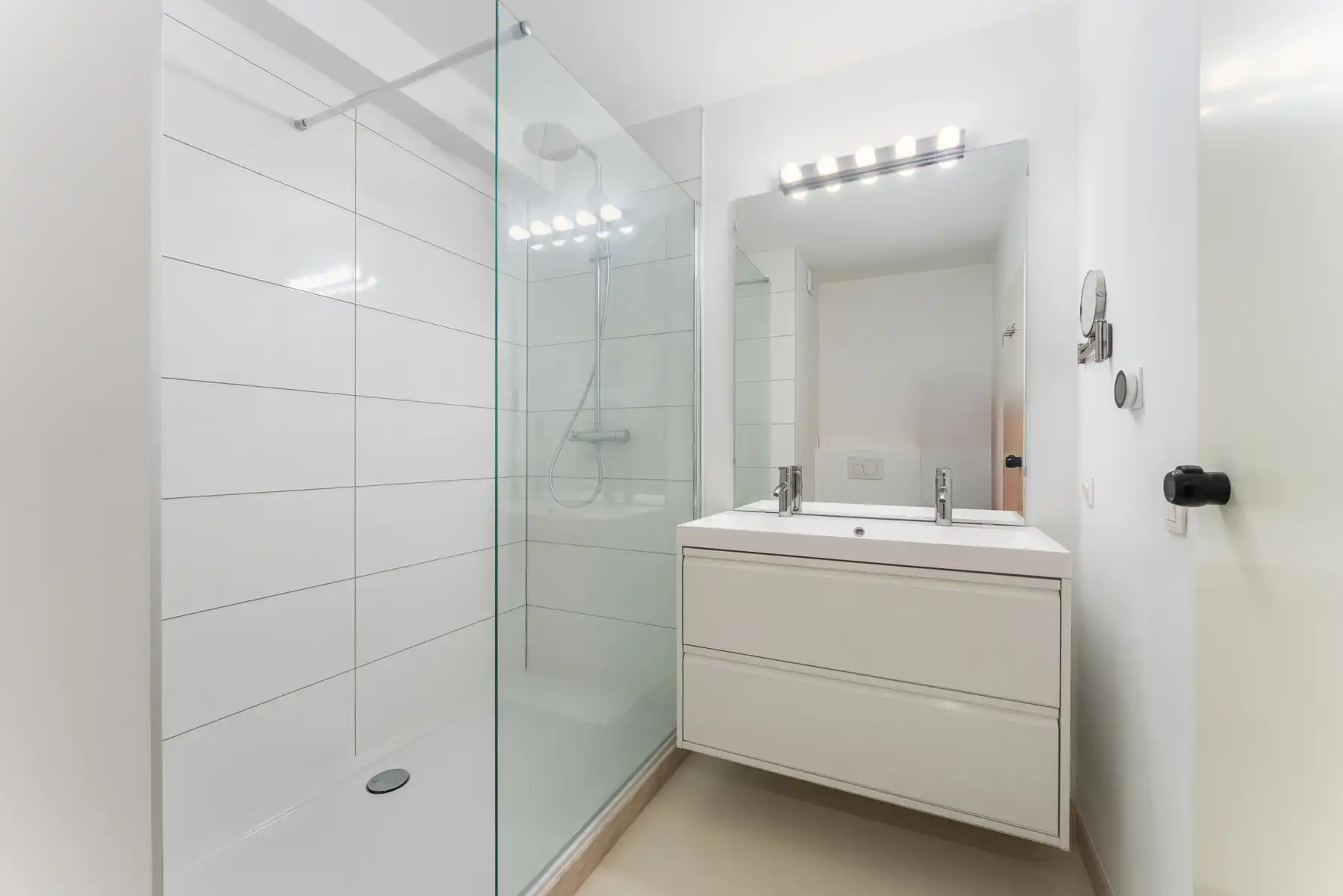 Vernieuwd zuidgericht appartement in een moderne residentie foto 9