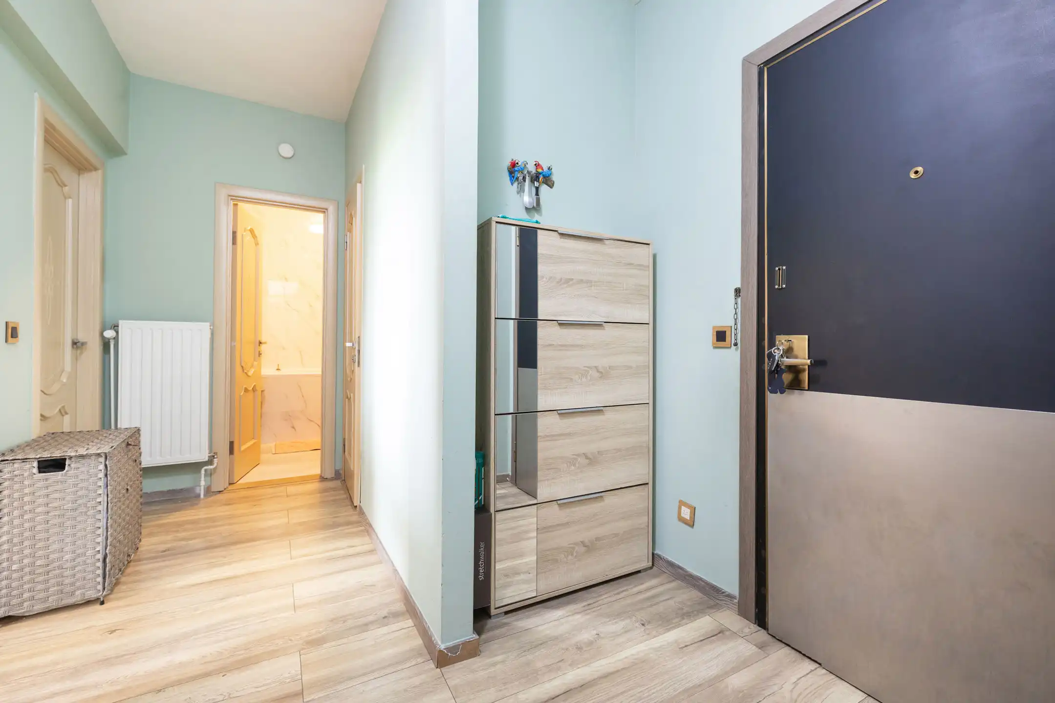 Volledig gerenoveerd appartement 2 slaapkamers van ± 95 m² foto 7