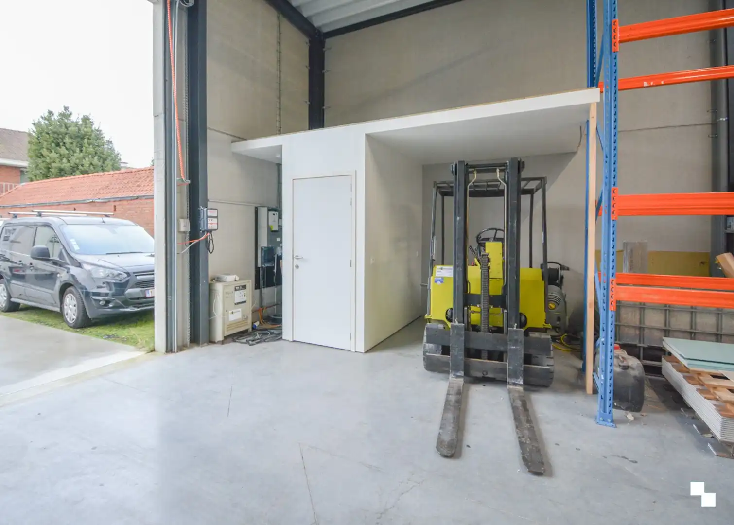 Nieuwbouw KMO-unit van ca. 225 m² te Izegem foto 6