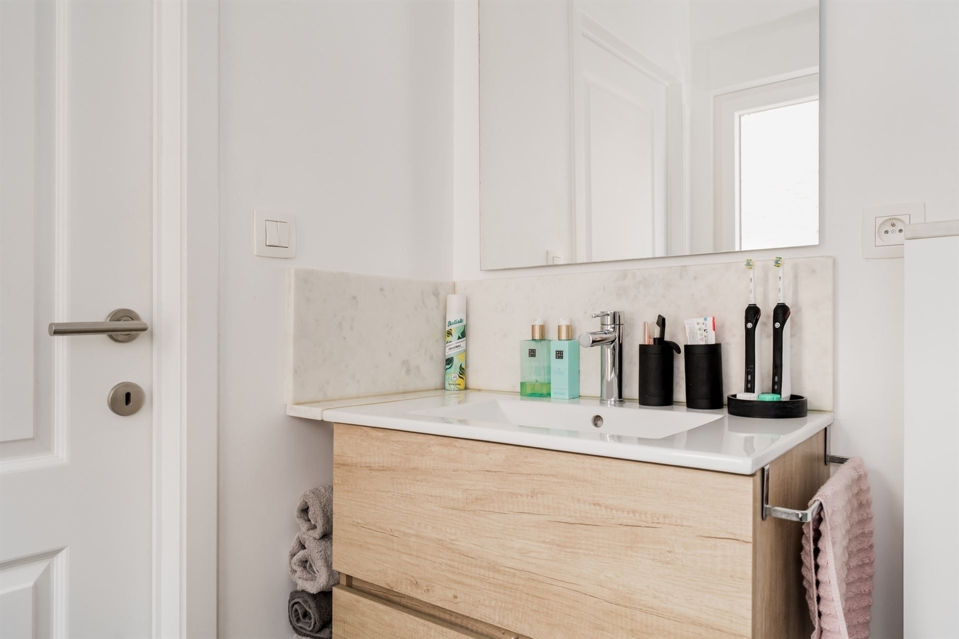 Gezellige woning met open keuken en tuin top ligging!  foto 19