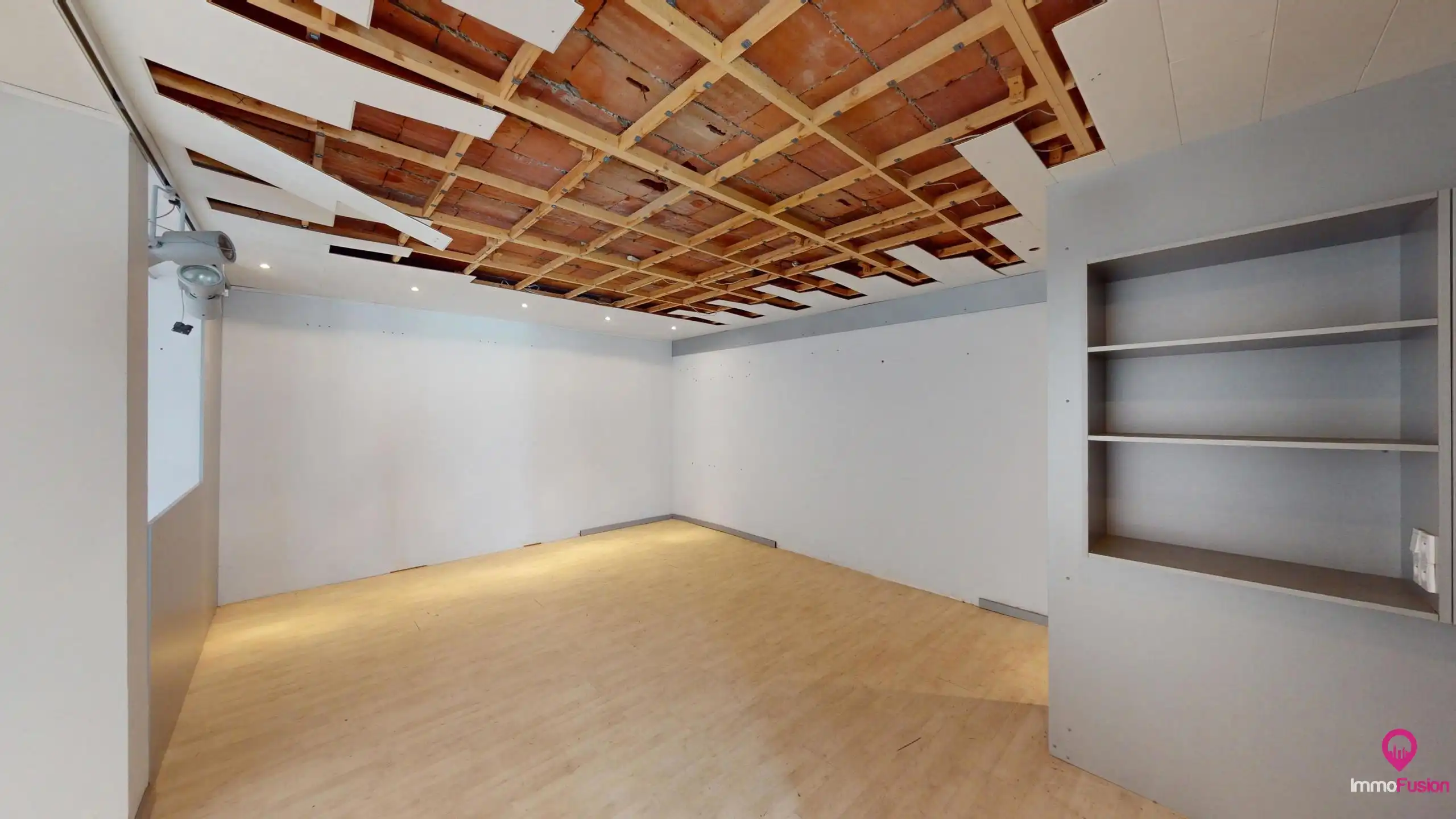 Strategisch gelegen woon-werkpand met ruime studio! foto 25