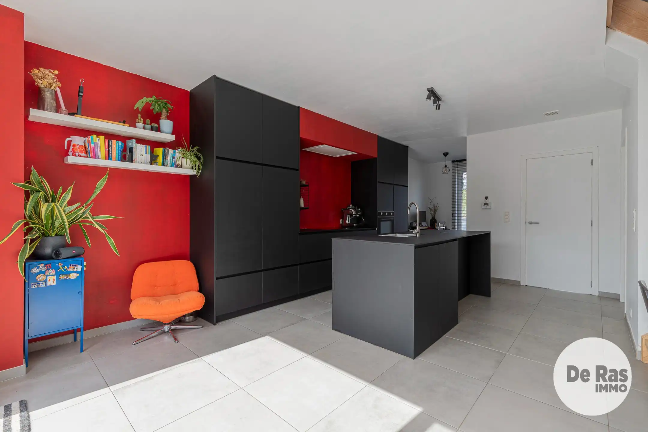 GENT - Recente woning met 3 slpks, berging en staanplaats foto 2