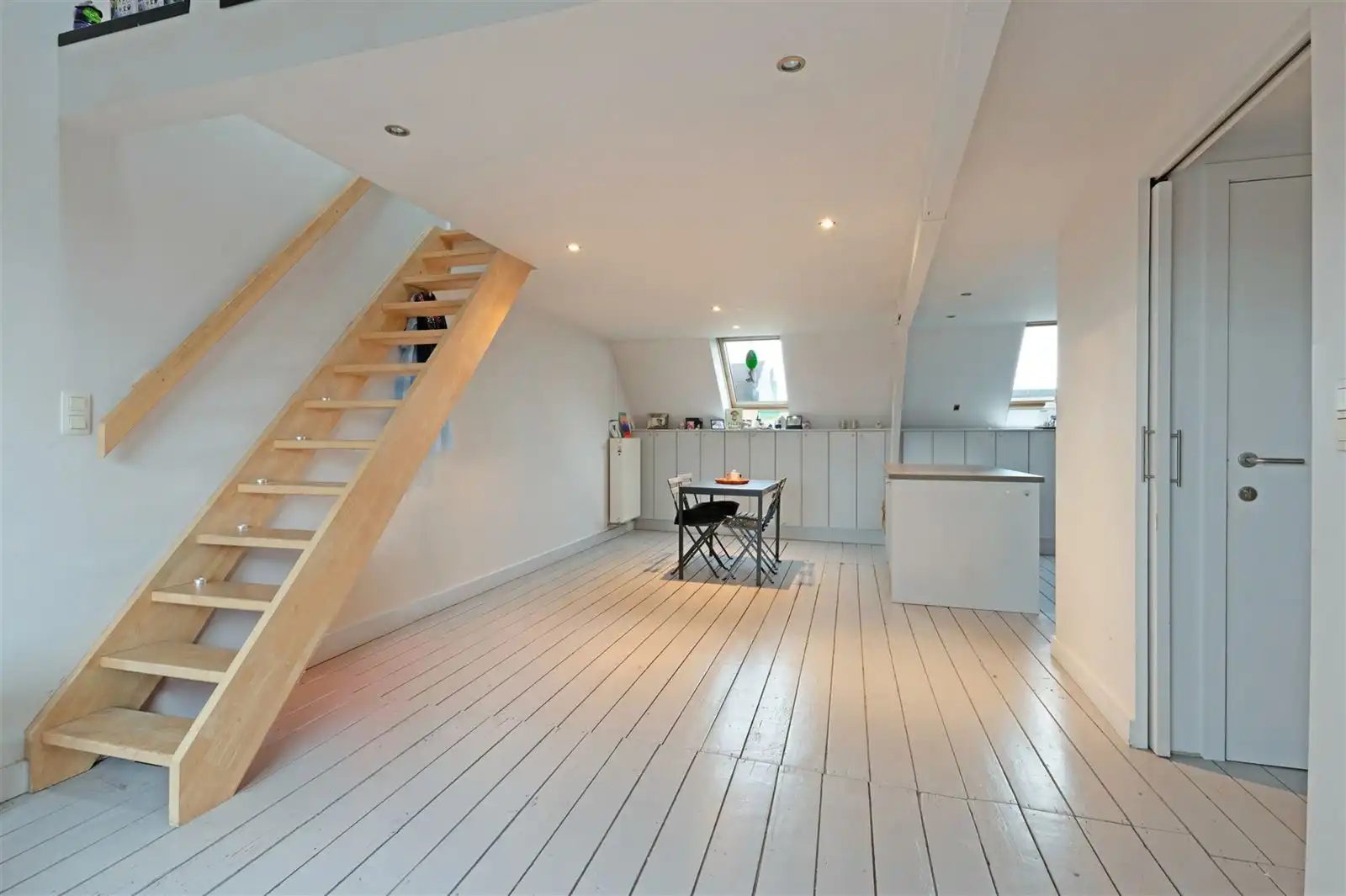 Duplex-appartement met terras in het centrum van Gent. foto 5