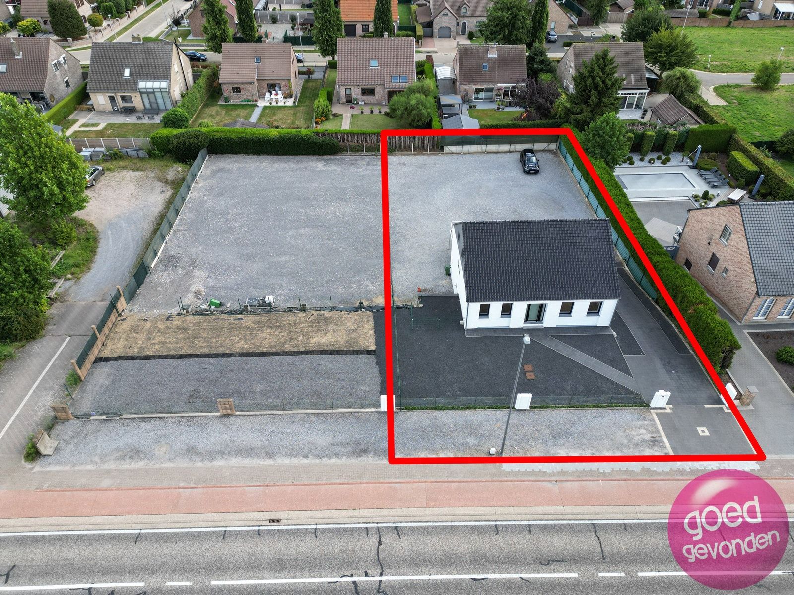 WONING - WERKPLAATS - 4 SLK - 2 GARAGES - TERRAS - TUIN foto 30