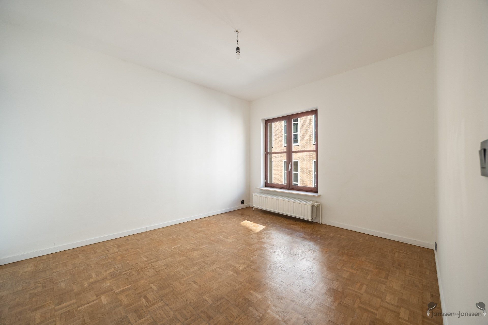 Comfortabel appartement met één slaapkamer te koop op het 2e verdiep in hartje Aarschot. foto 9