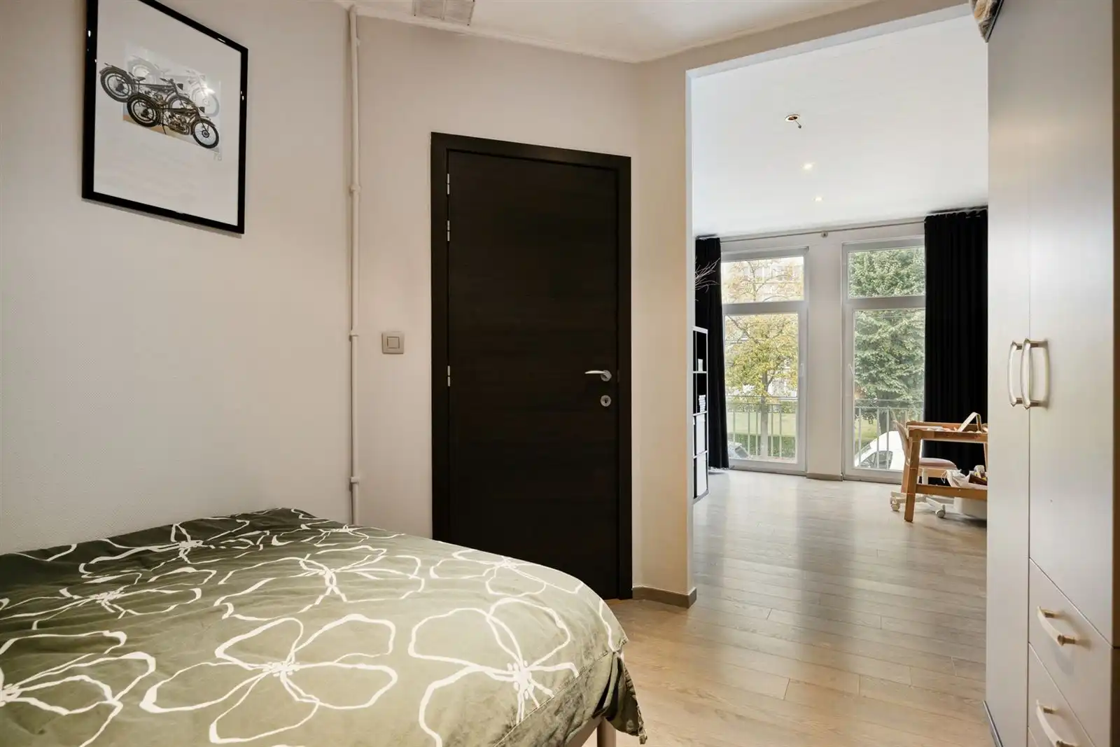 Uniek aanbod in Wilrijk: appartement met handelspand, tuin en bijgebouw  foto 16