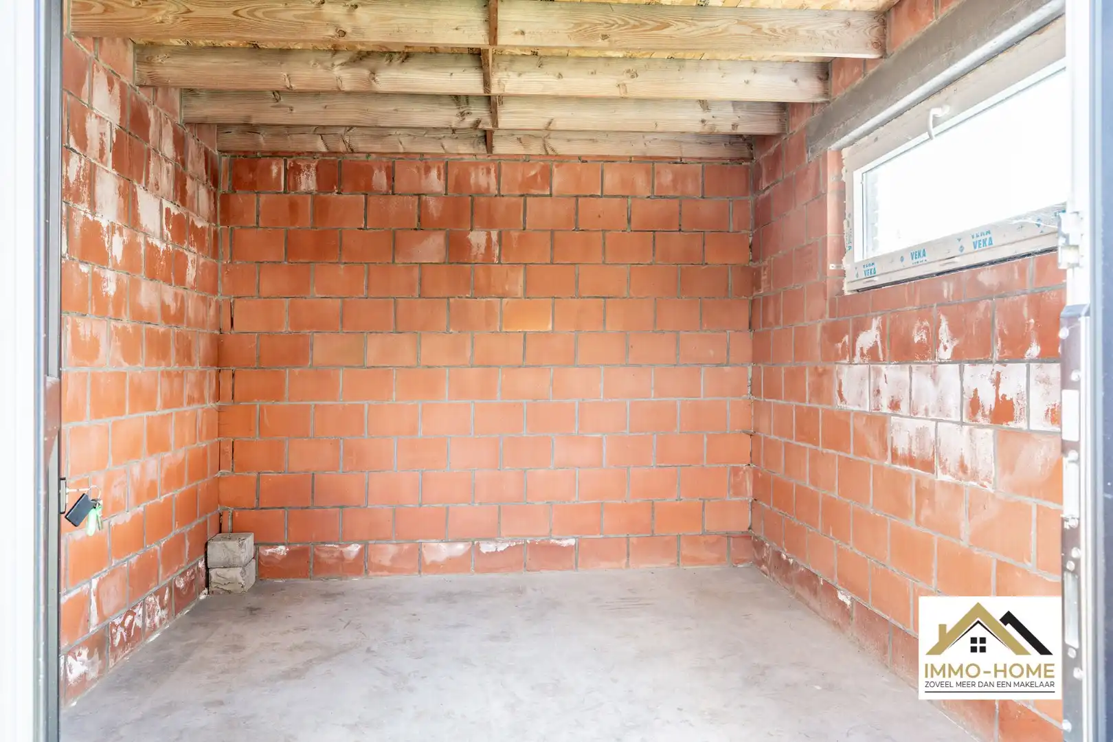 HOB casco woning met héél veel potentieel foto 23