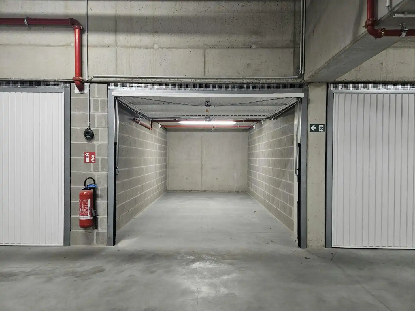 Vlot toegankelijke garagebox in Brugge centrum foto 4