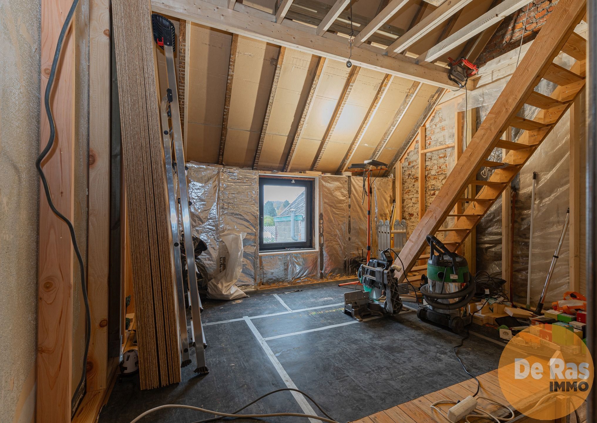 WETTEREN - Ideale starterswoning/investering in het centrum foto 11